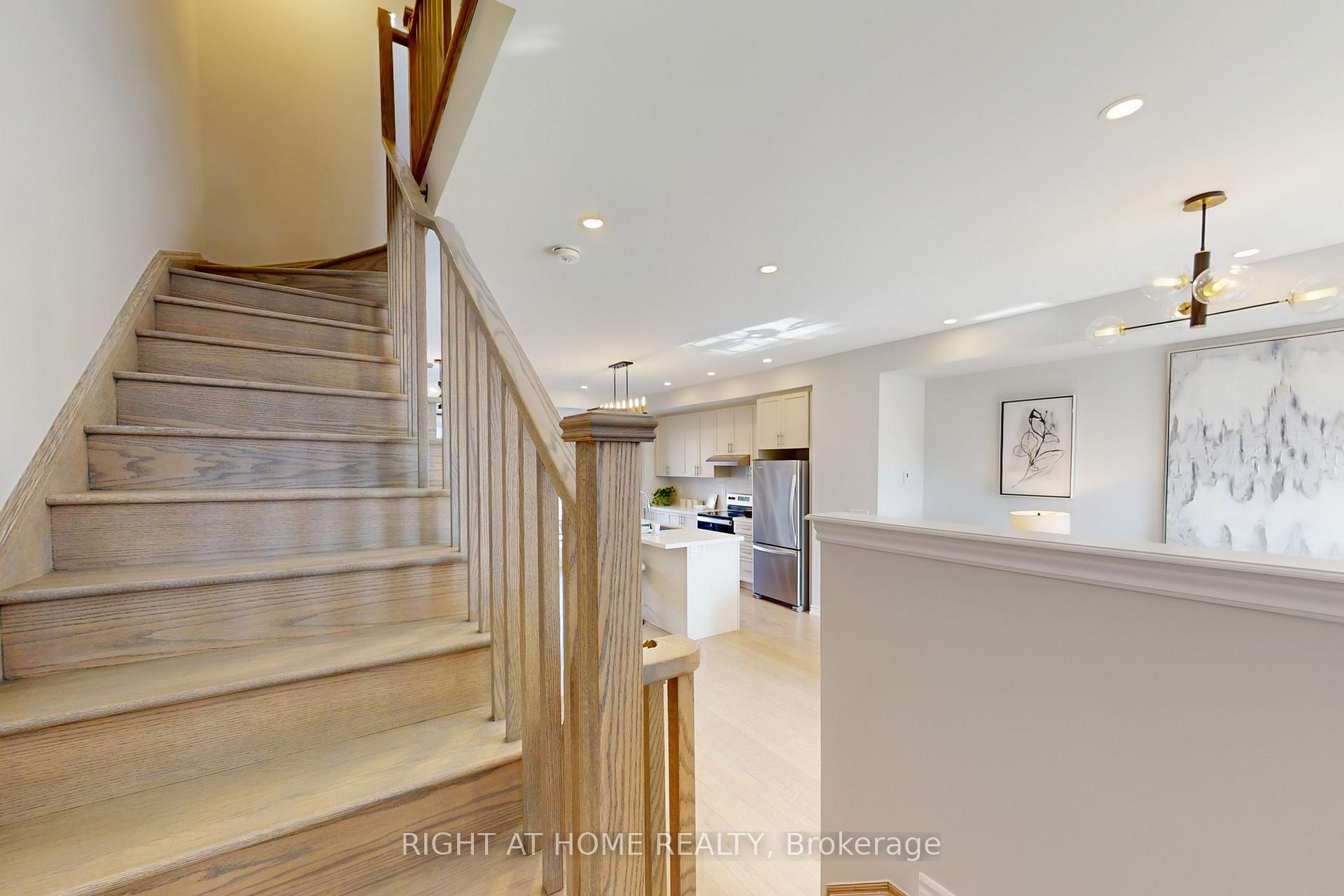 Photo 21 of 99 Yorkton Boulevard, Markham, Angus Glen — HOMEH