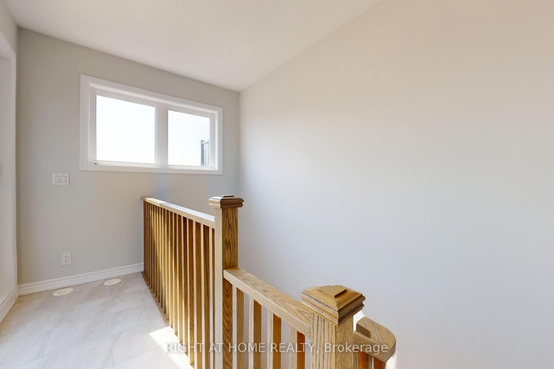 Photo 35 of 99 Yorkton Boulevard, Markham, Angus Glen — HOMEH
