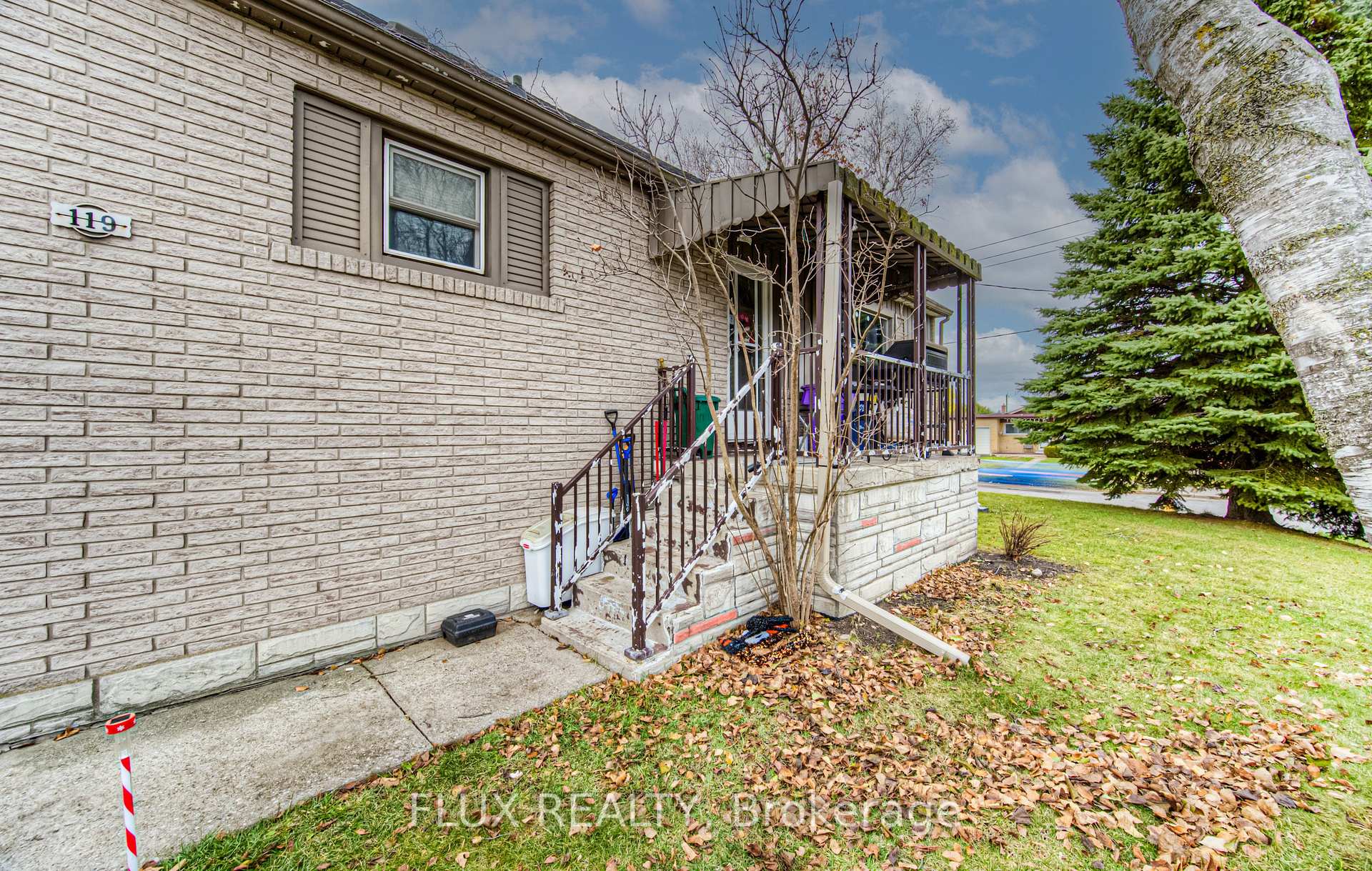Photo 6 of 119 Walker Street, Kitchener — HOMEH