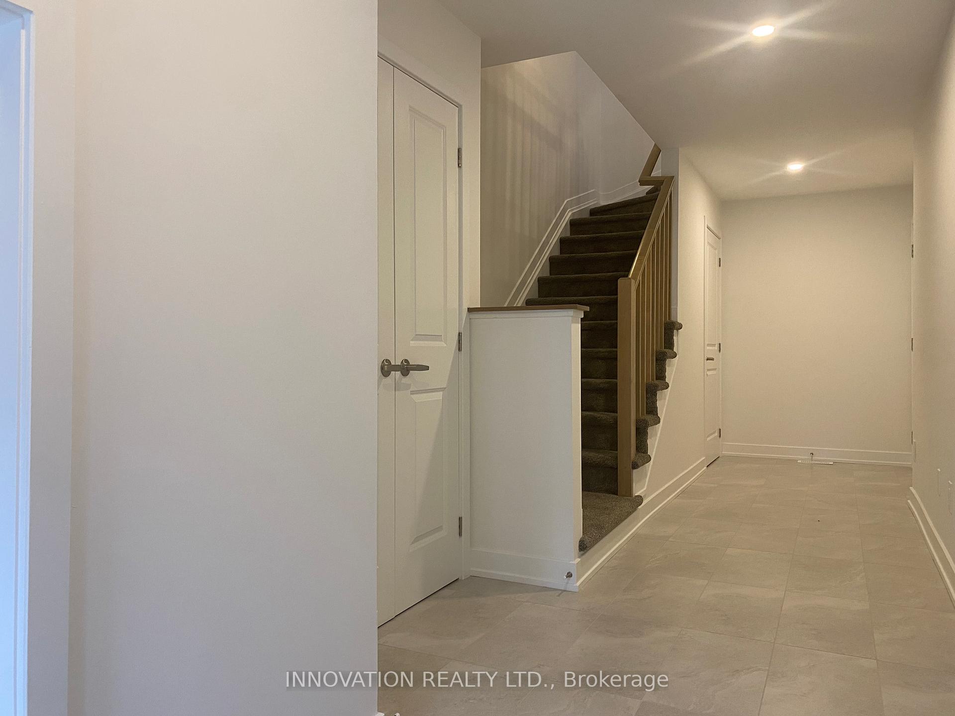 Photo 4 of 71 Arinto Place, Ottawa, Kanata - Emerald Meadows/Trailwest — HOMEH