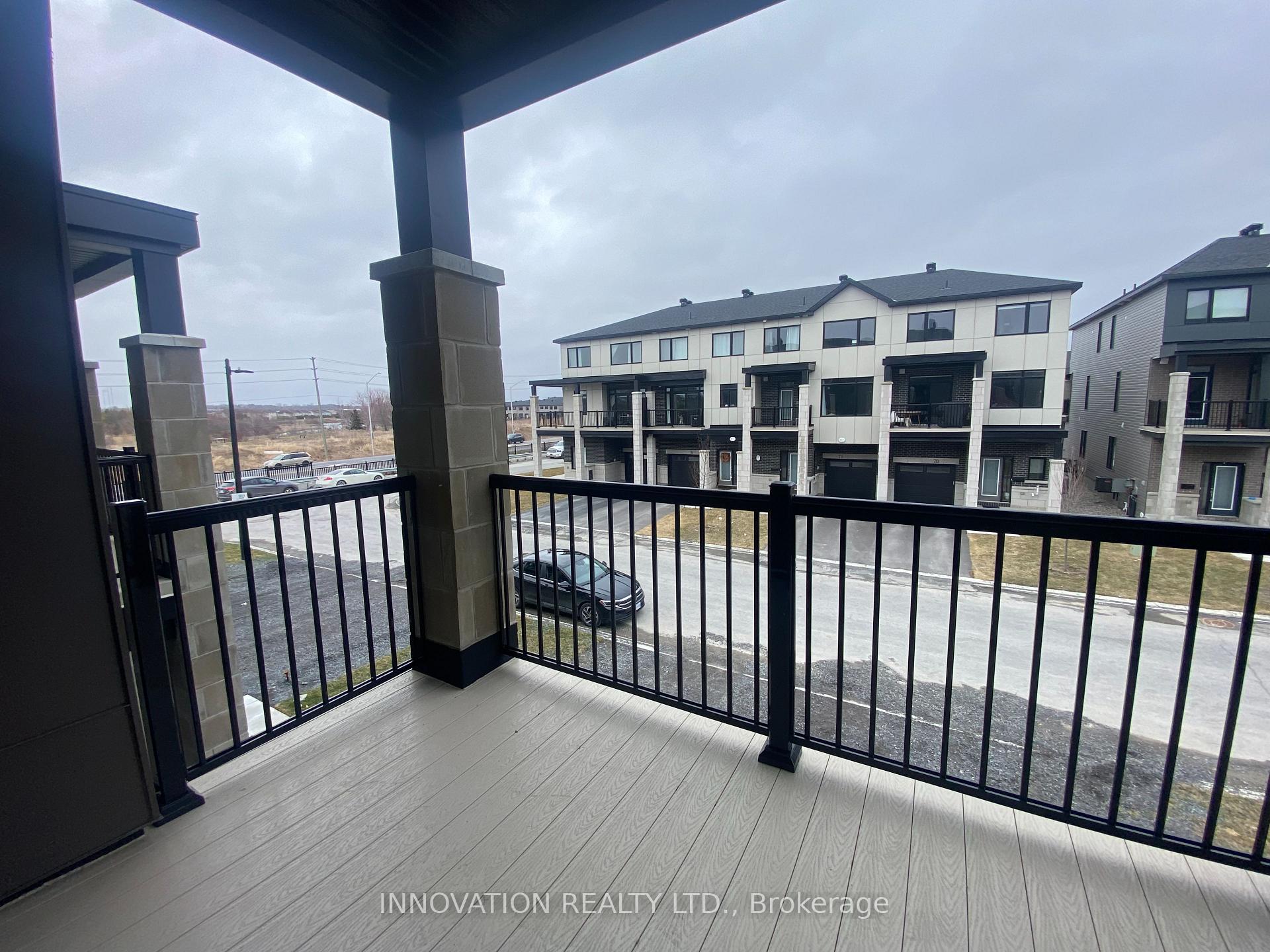 Photo 32 of 71 Arinto Place, Ottawa, Kanata - Emerald Meadows/Trailwest — HOMEH