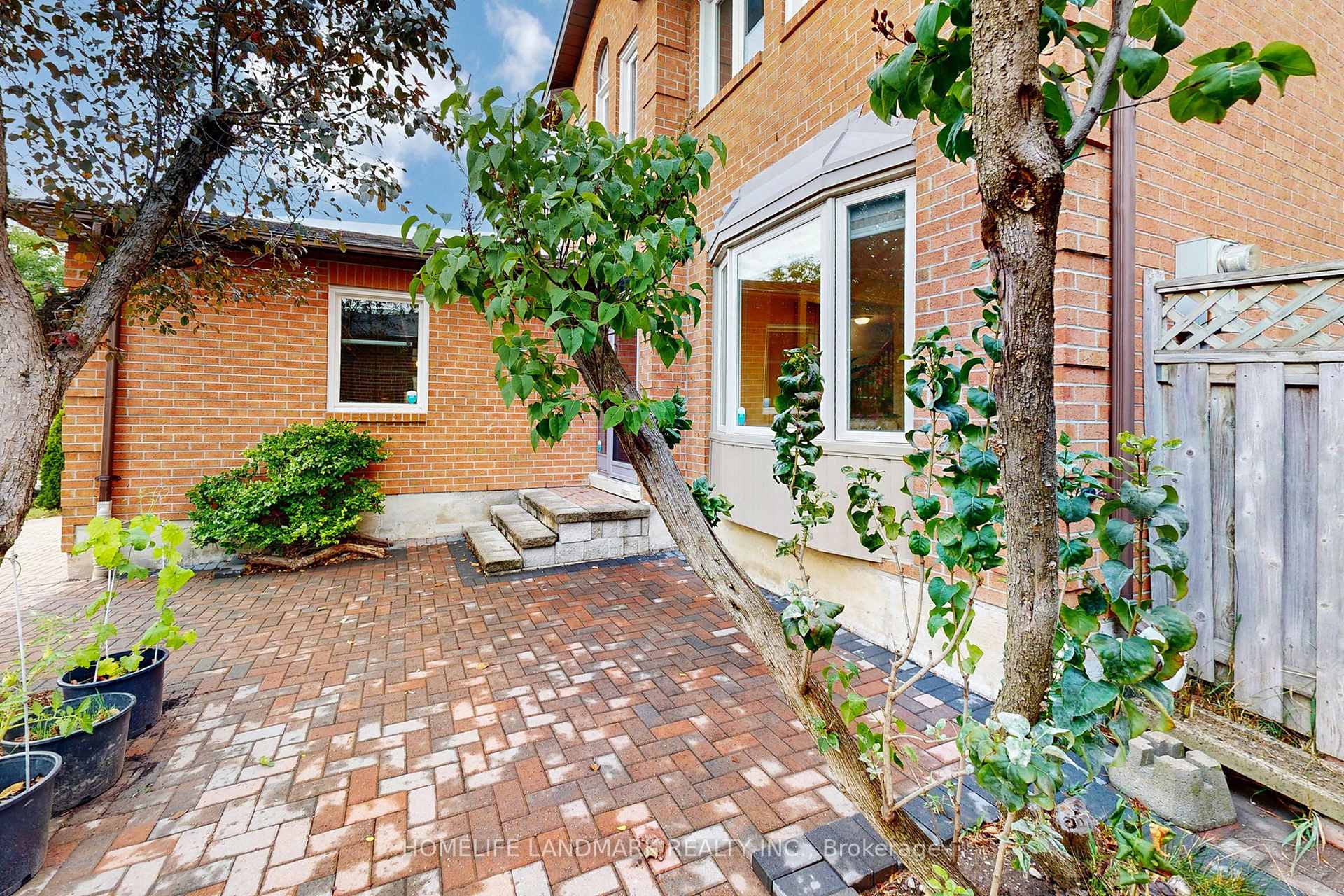 Photo 5 of 15 Hollingham Road, Markham, Unionville — HOMEH