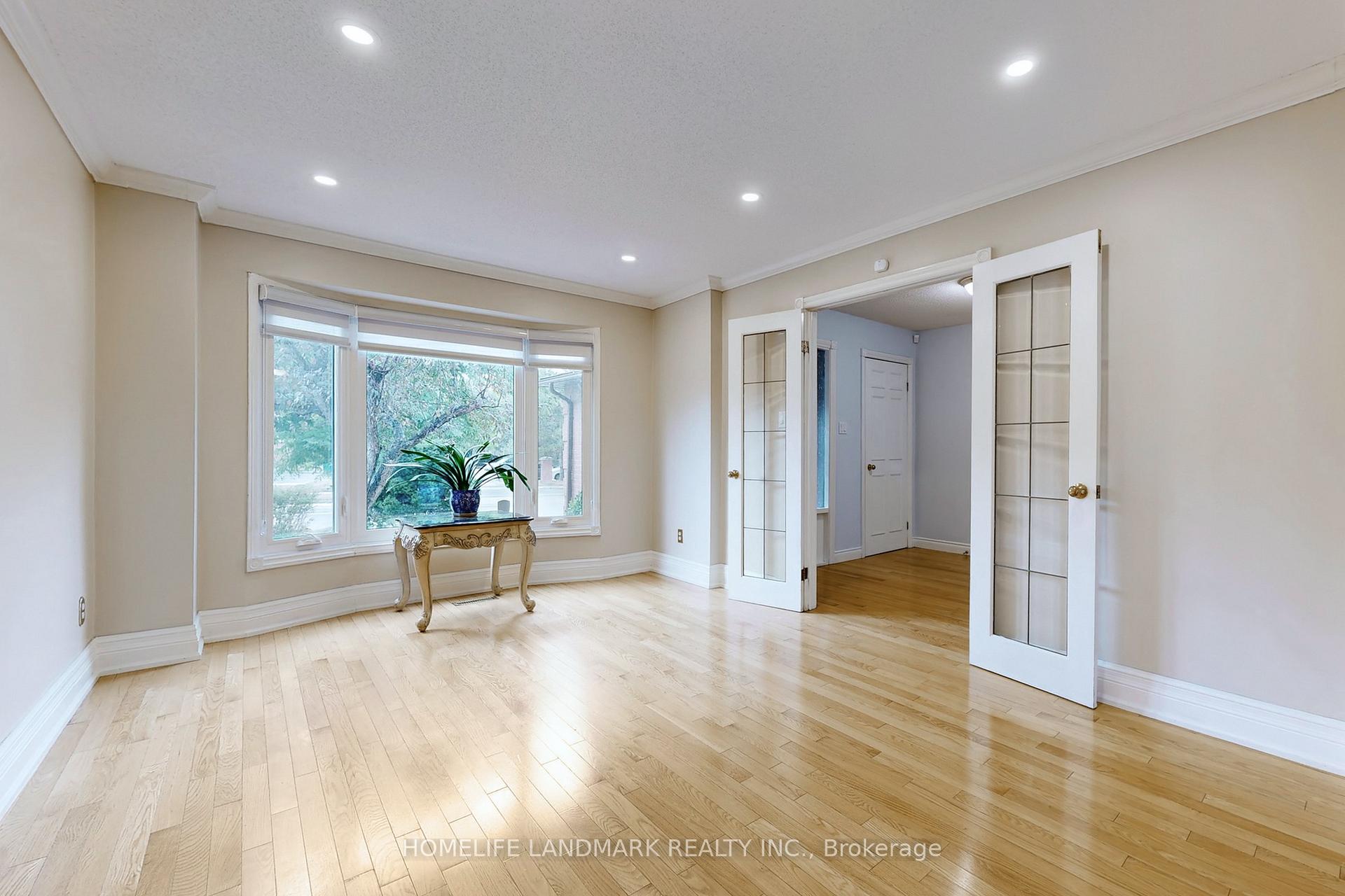 Photo 6 of 15 Hollingham Road, Markham, Unionville — HOMEH