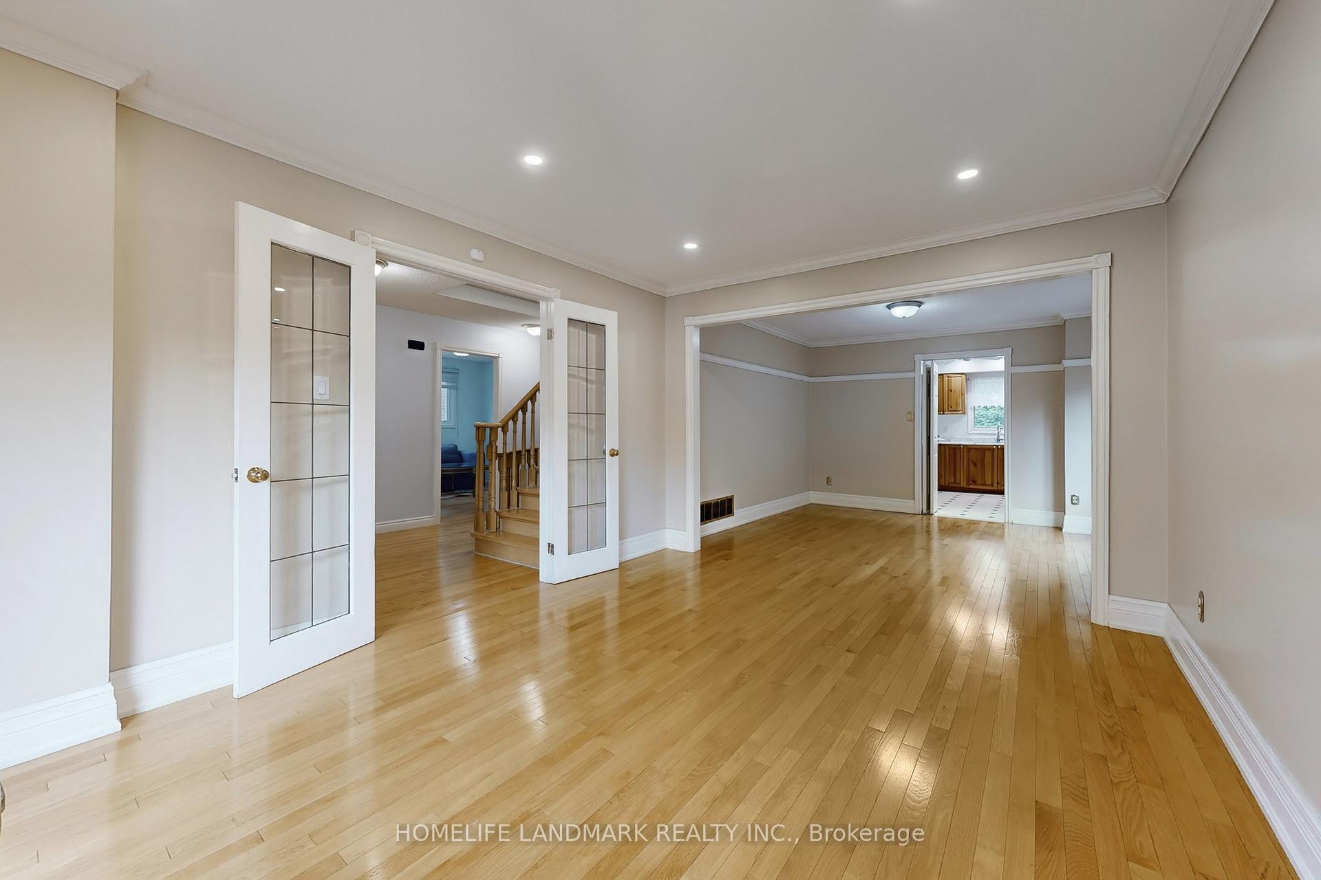 Photo 8 of 15 Hollingham Road, Markham, Unionville — HOMEH