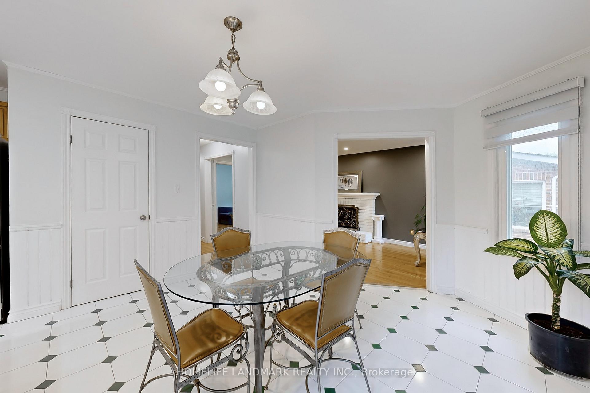 Photo 16 of 15 Hollingham Road, Markham, Unionville — HOMEH