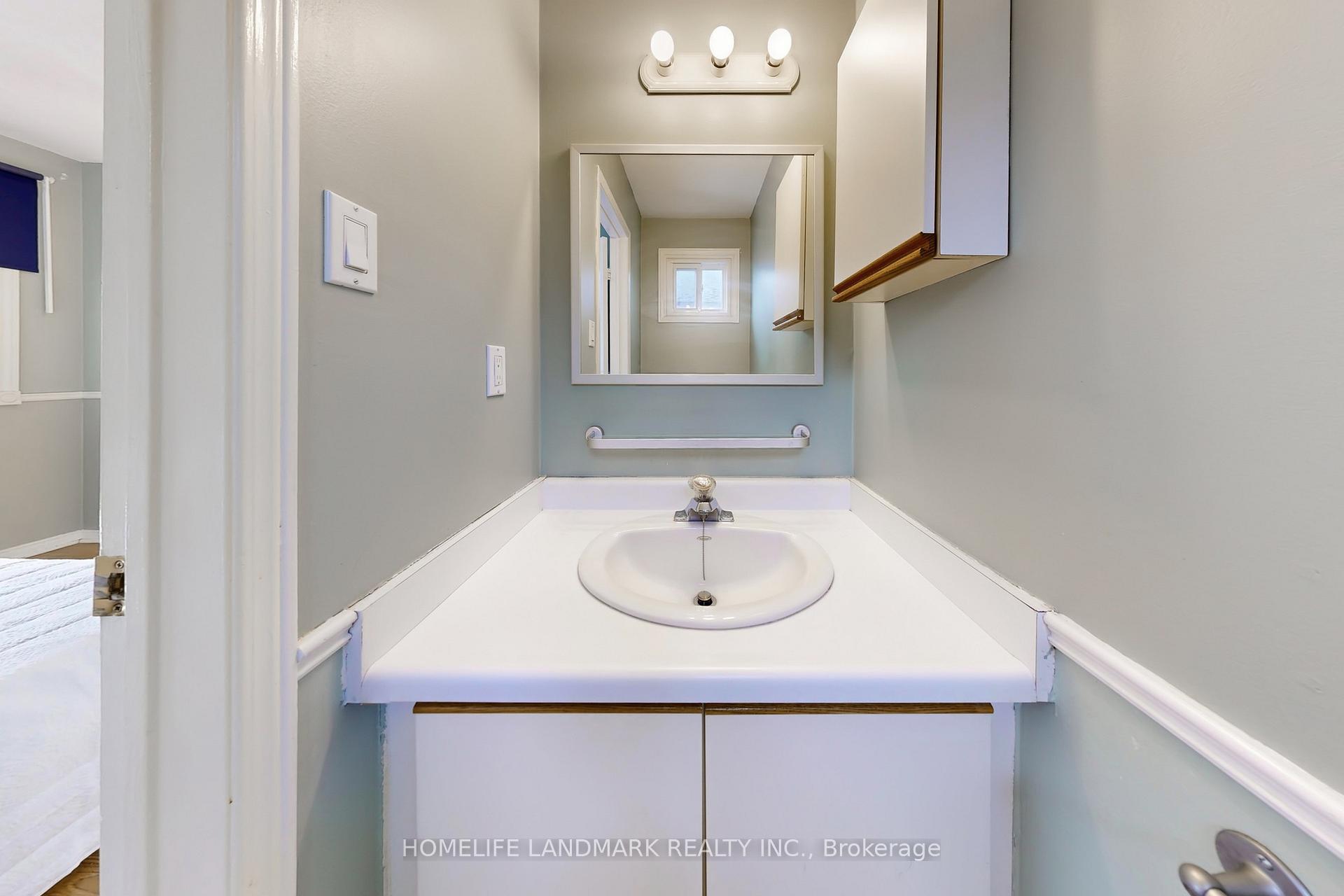 Photo 32 of 15 Hollingham Road, Markham, Unionville — HOMEH