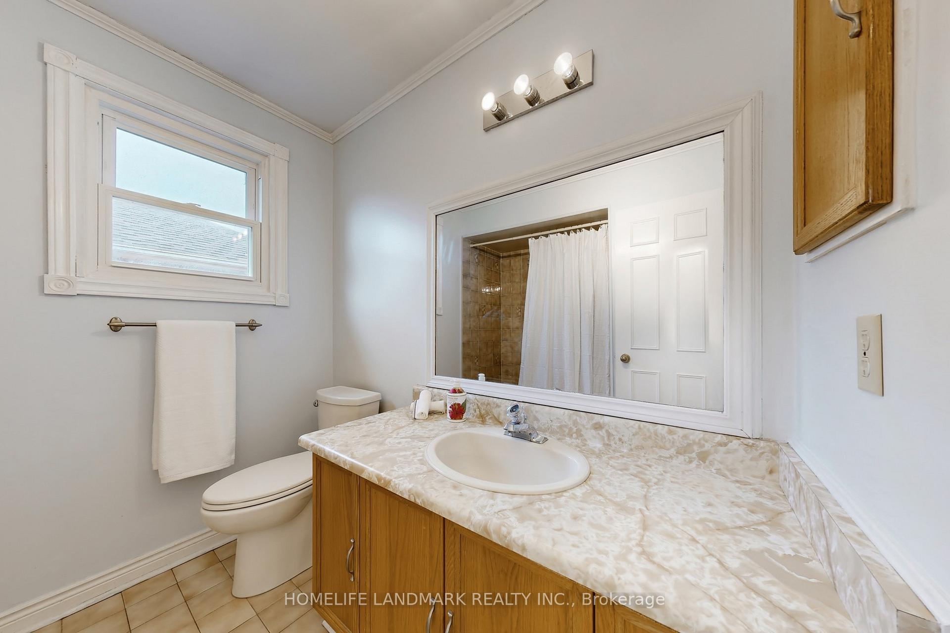 Photo 37 of 15 Hollingham Road, Markham, Unionville — HOMEH