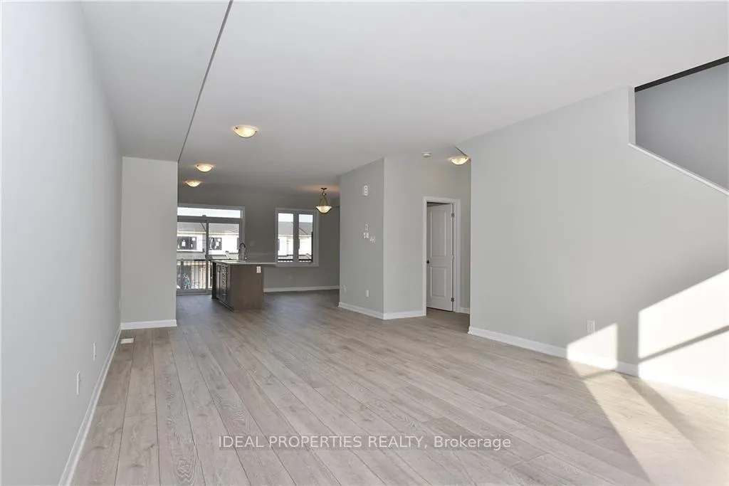 Photo 3 of 524 Silvertip Lane, Ottawa, Kanata - Kanata Lakes/Heritage Hills — HOMEH