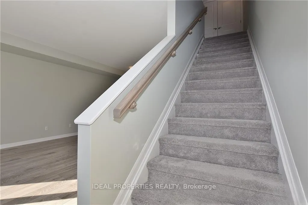 Photo 5 of 524 Silvertip Lane, Ottawa, Kanata - Kanata Lakes/Heritage Hills — HOMEH