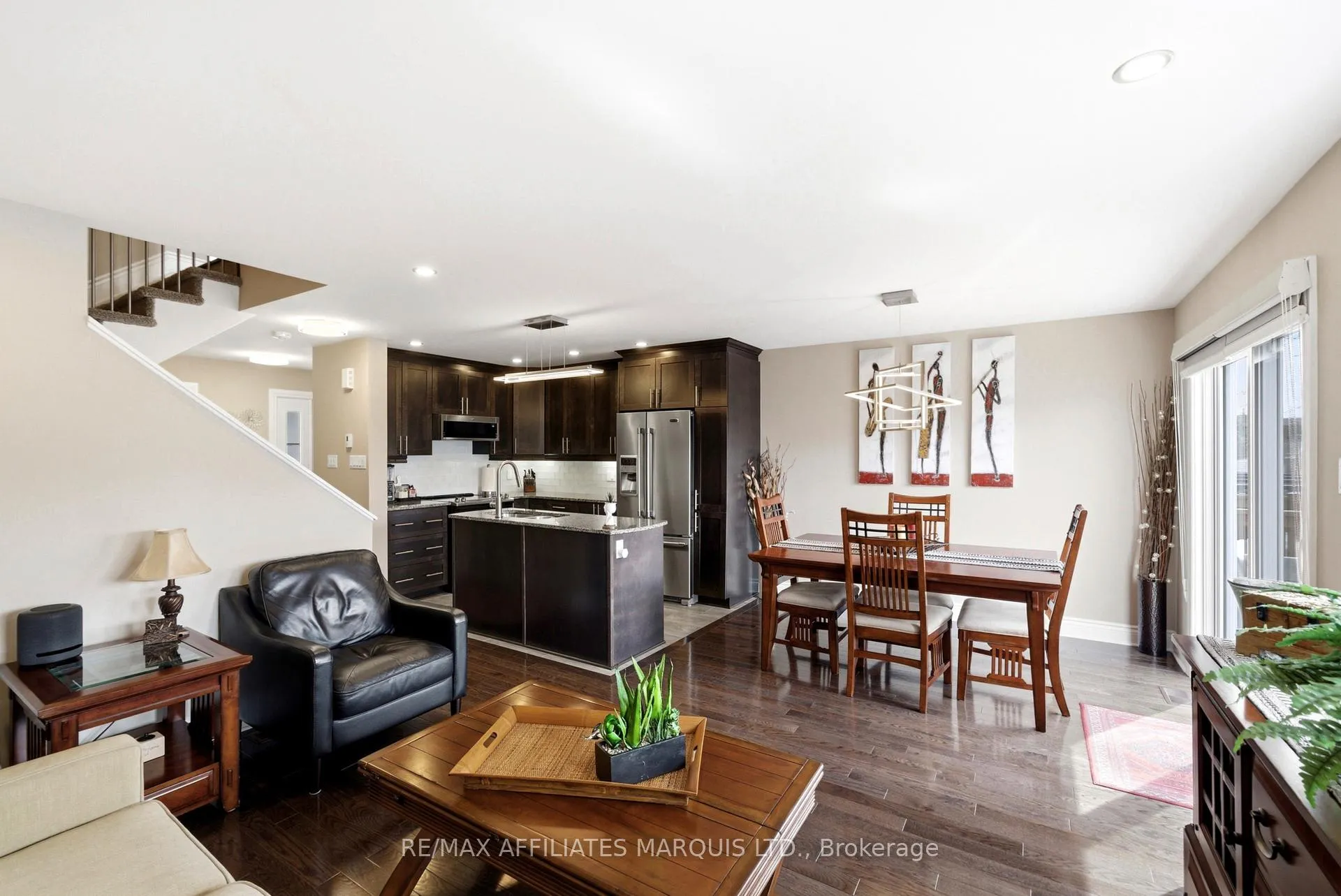 Photo 5 of 1118 Clement Court, Cornwall — HOMEH