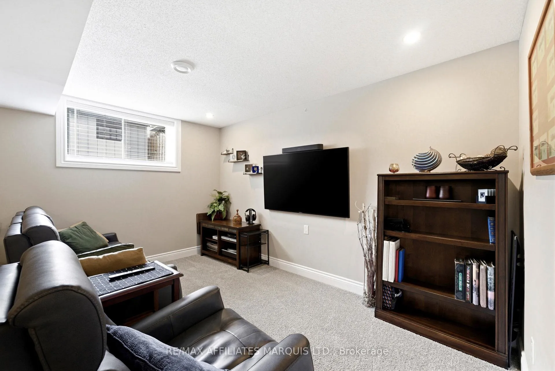 Photo 25 of 1118 Clement Court, Cornwall — HOMEH