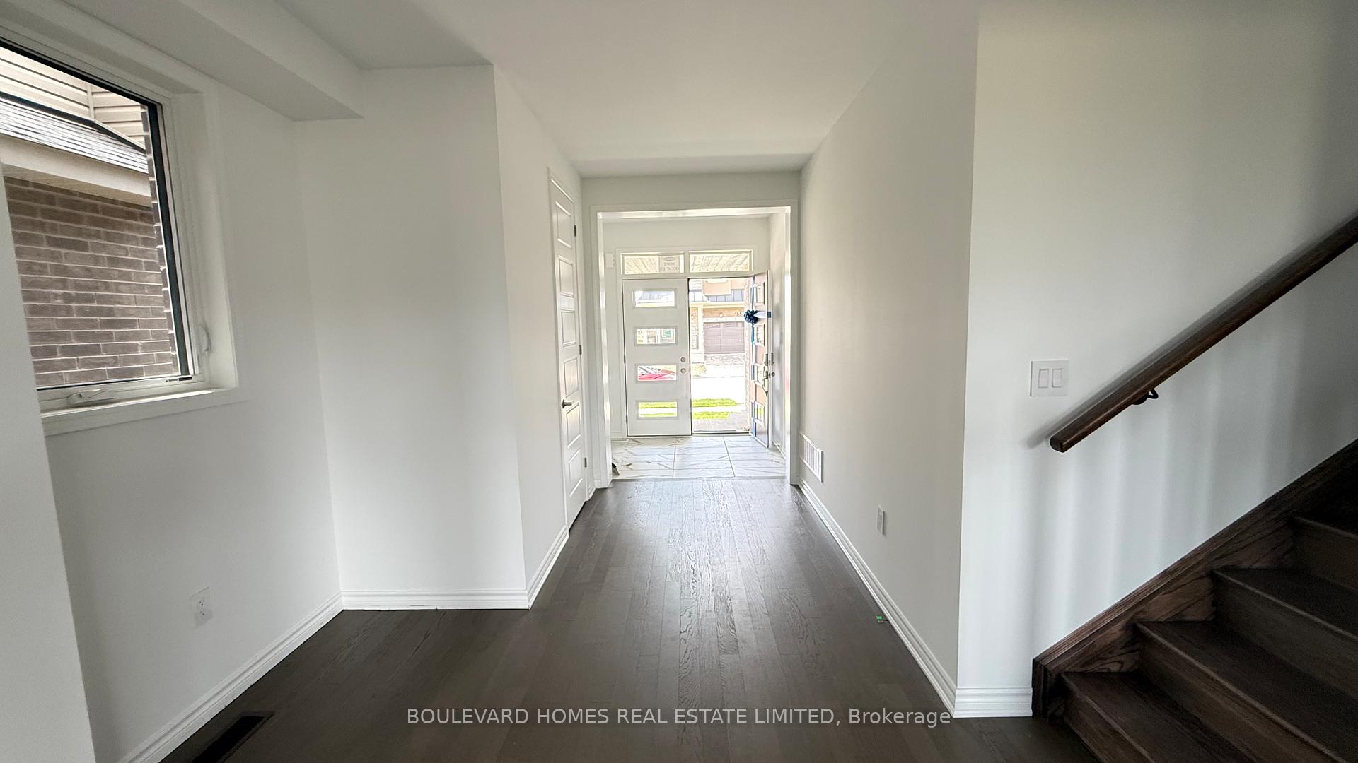 Photo 2 of 1561 Rothbury Cres, Milton, Bowes — HOMEH