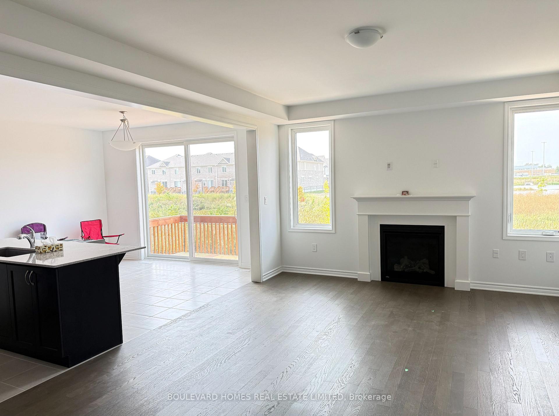 Photo 6 of 1561 Rothbury Cres, Milton, Bowes — HOMEH