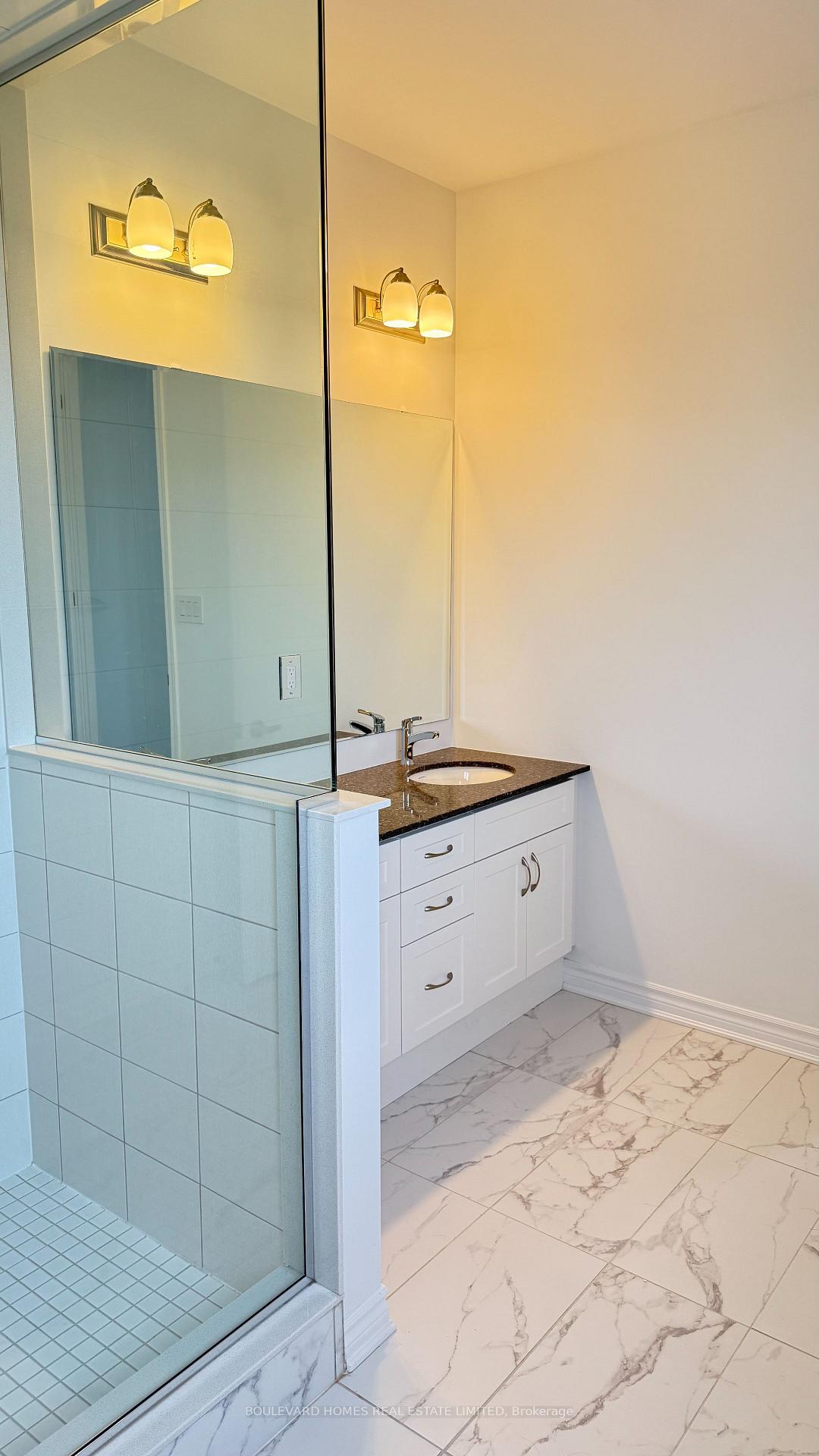 Photo 12 of 1561 Rothbury Cres, Milton, Bowes — HOMEH