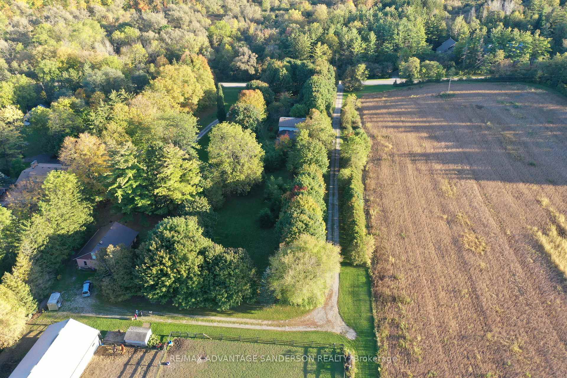 Photo 7 of 14482 Eight Mile Road, Middlesex Centre, Rural Middlesex Centre — HOMEH