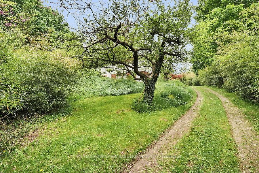Photo 10 of 14482 Eight Mile Road, Middlesex Centre, Rural Middlesex Centre — HOMEH