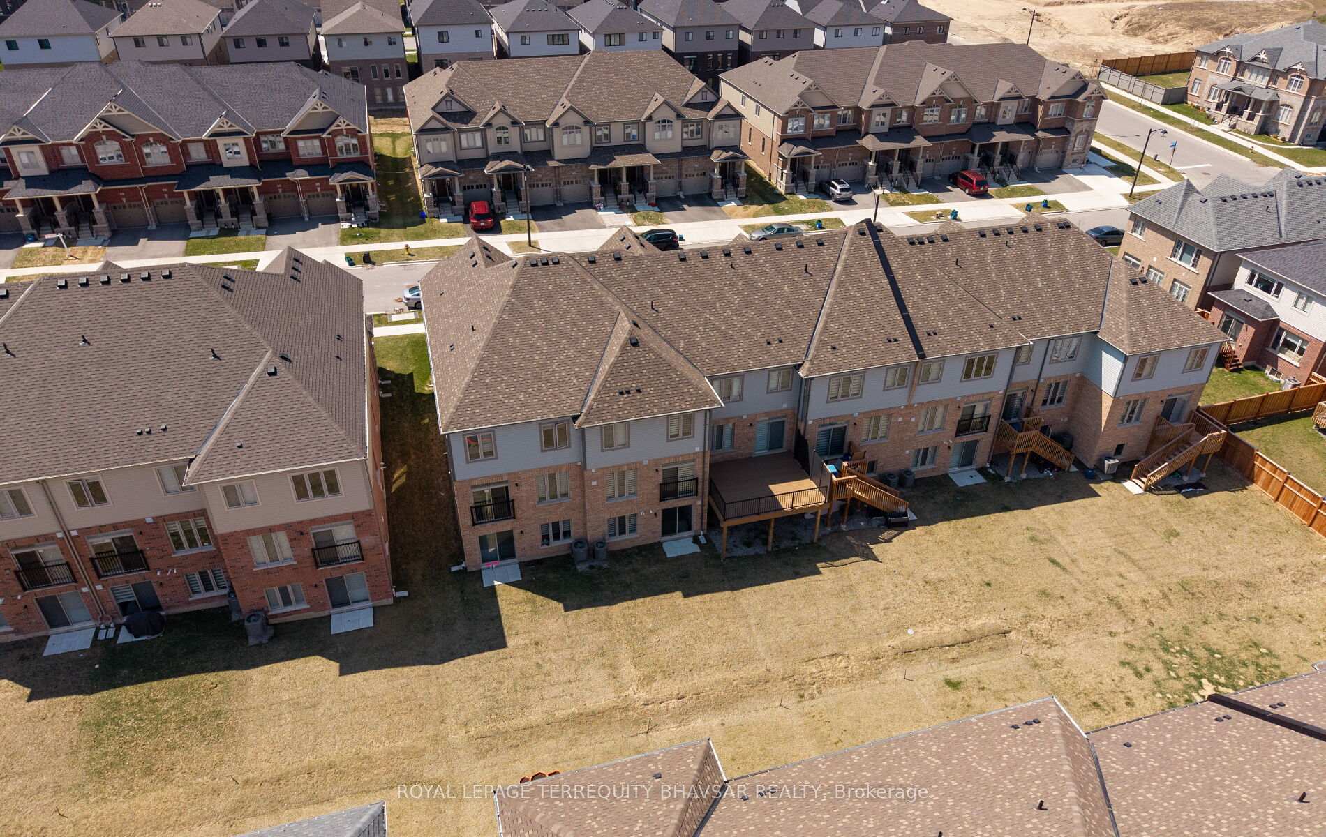 Photo 5 of 81 Grassbourne Avenue, Kitchener — HOMEH