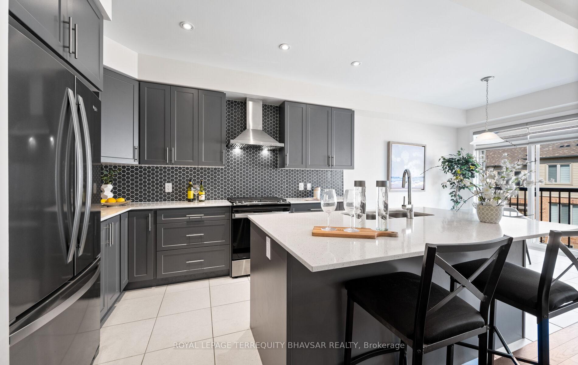 Photo 20 of 81 Grassbourne Avenue, Kitchener — HOMEH