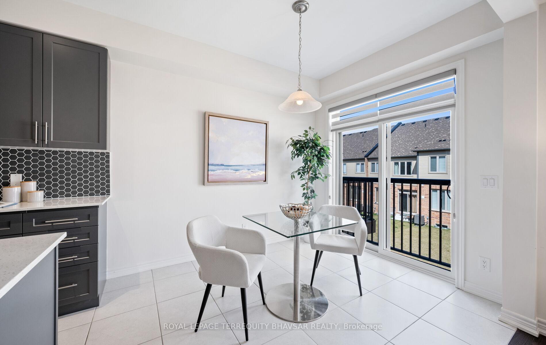 Photo 23 of 81 Grassbourne Avenue, Kitchener — HOMEH