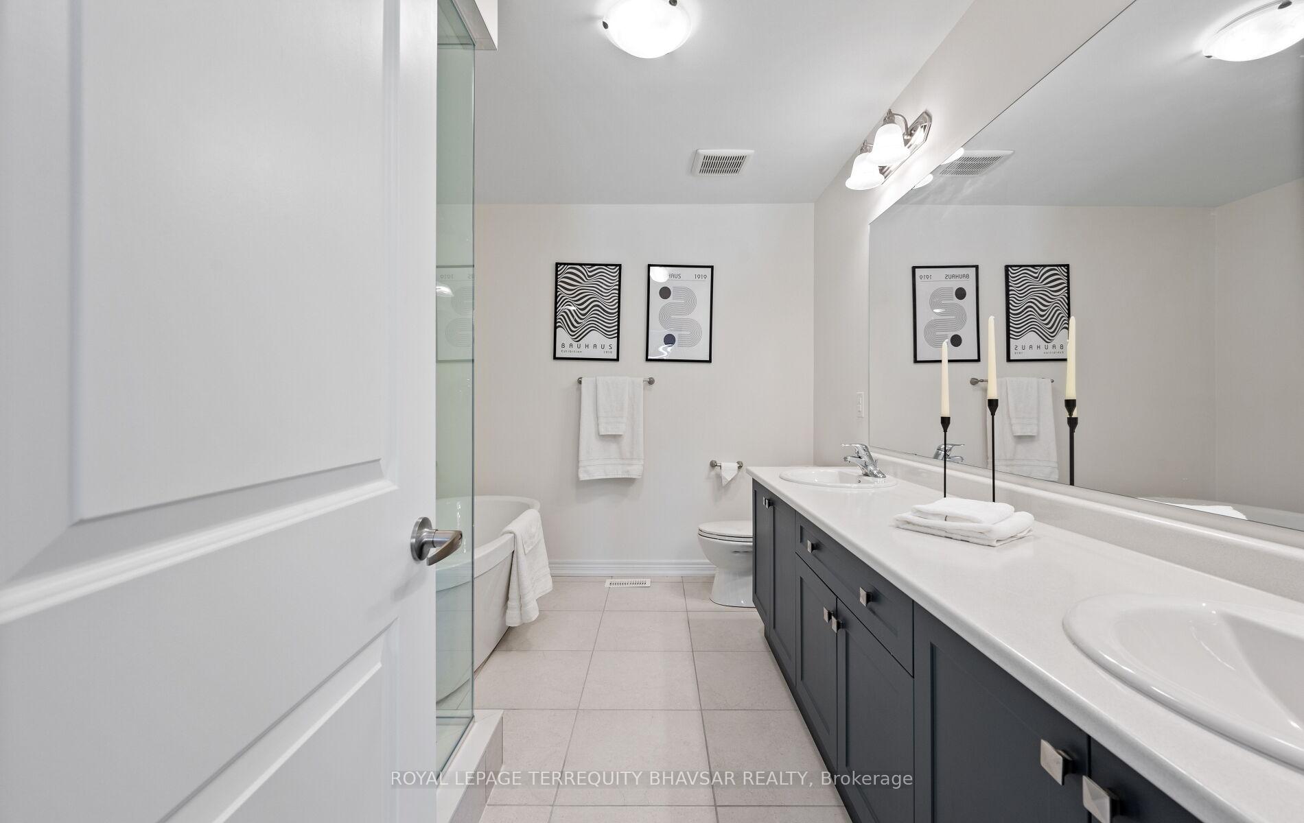 Photo 30 of 81 Grassbourne Avenue, Kitchener — HOMEH