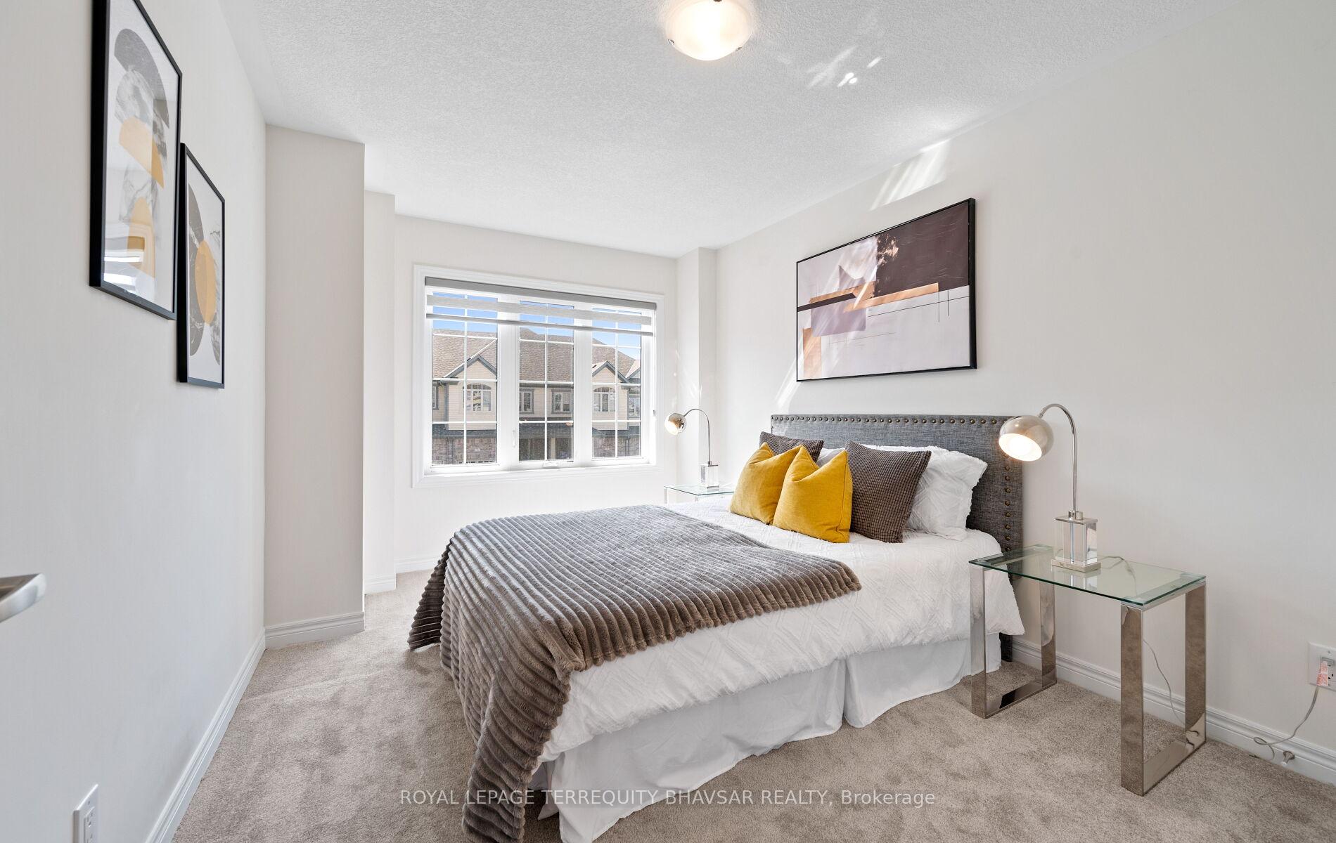 Photo 37 of 81 Grassbourne Avenue, Kitchener — HOMEH