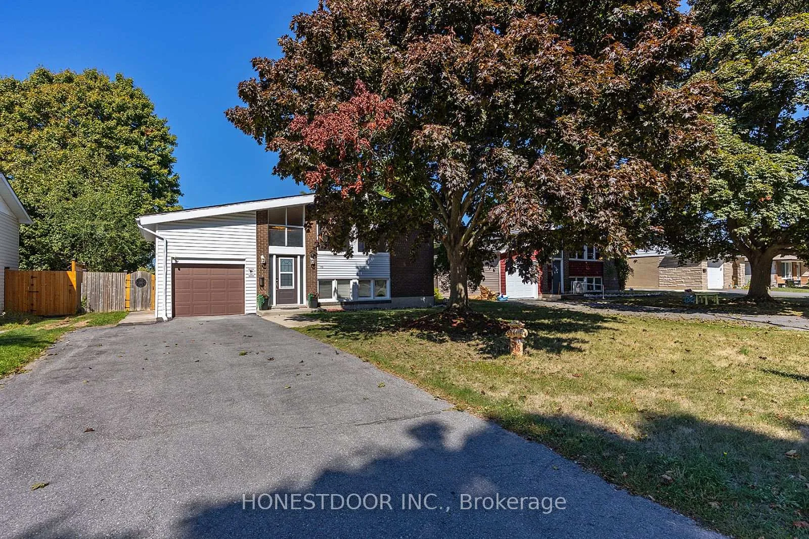 Photo 3 of 172 Casterton Avenue, Kingston, Central City West — HOMEH