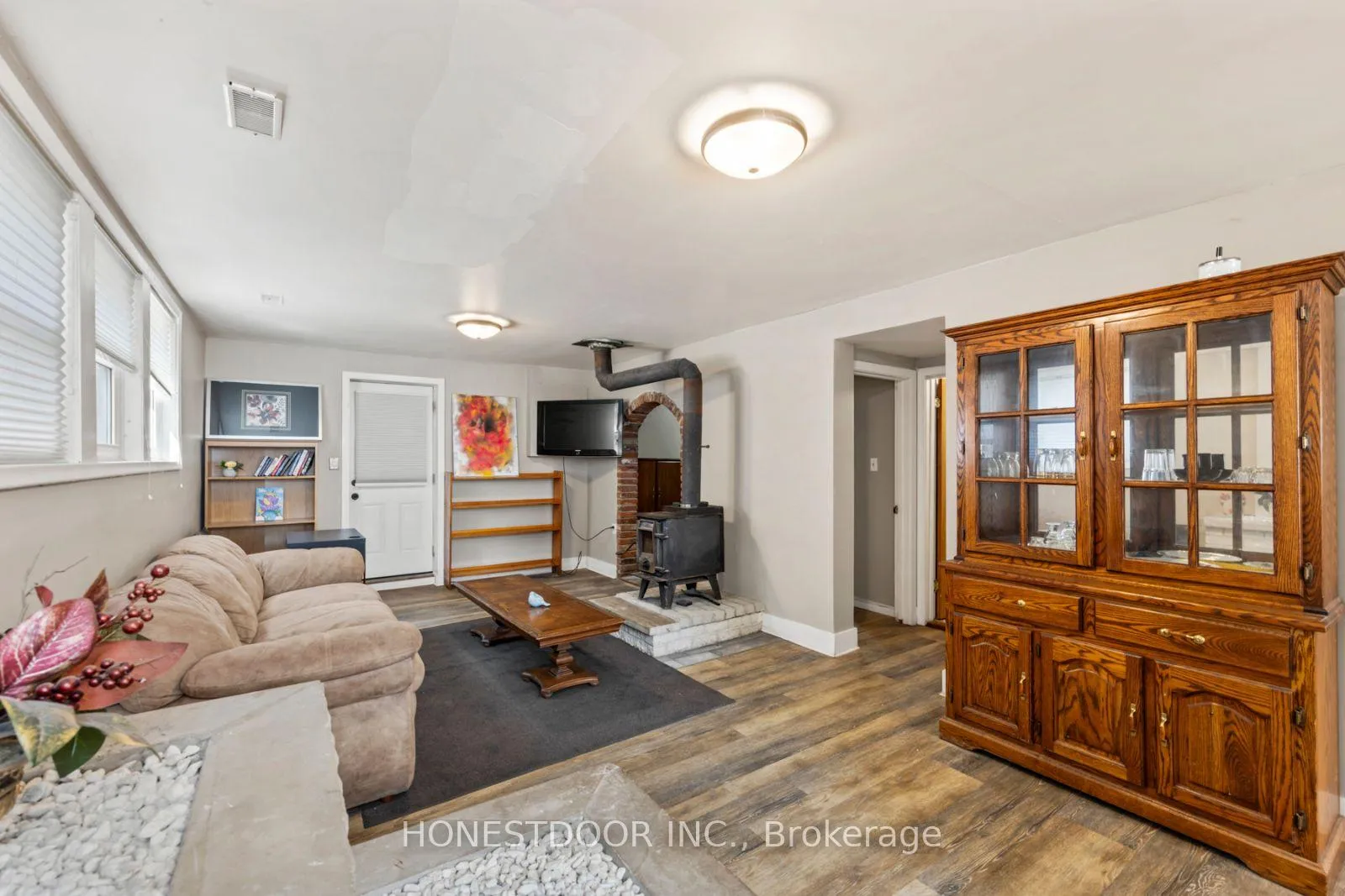 Photo 33 of 172 Casterton Avenue, Kingston, Central City West — HOMEH