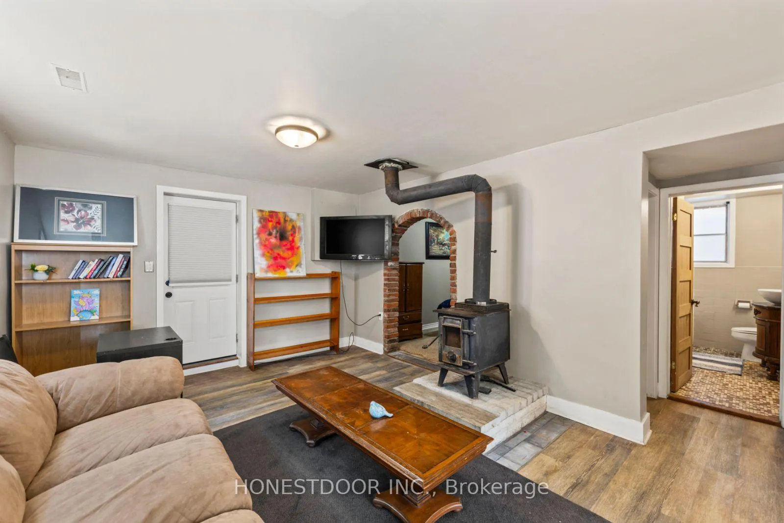 Photo 36 of 172 Casterton Avenue, Kingston, Central City West — HOMEH