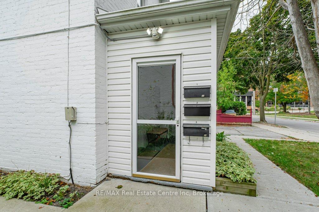 Photo 24 of 11 Mansion Street, Kitchener — HOMEH