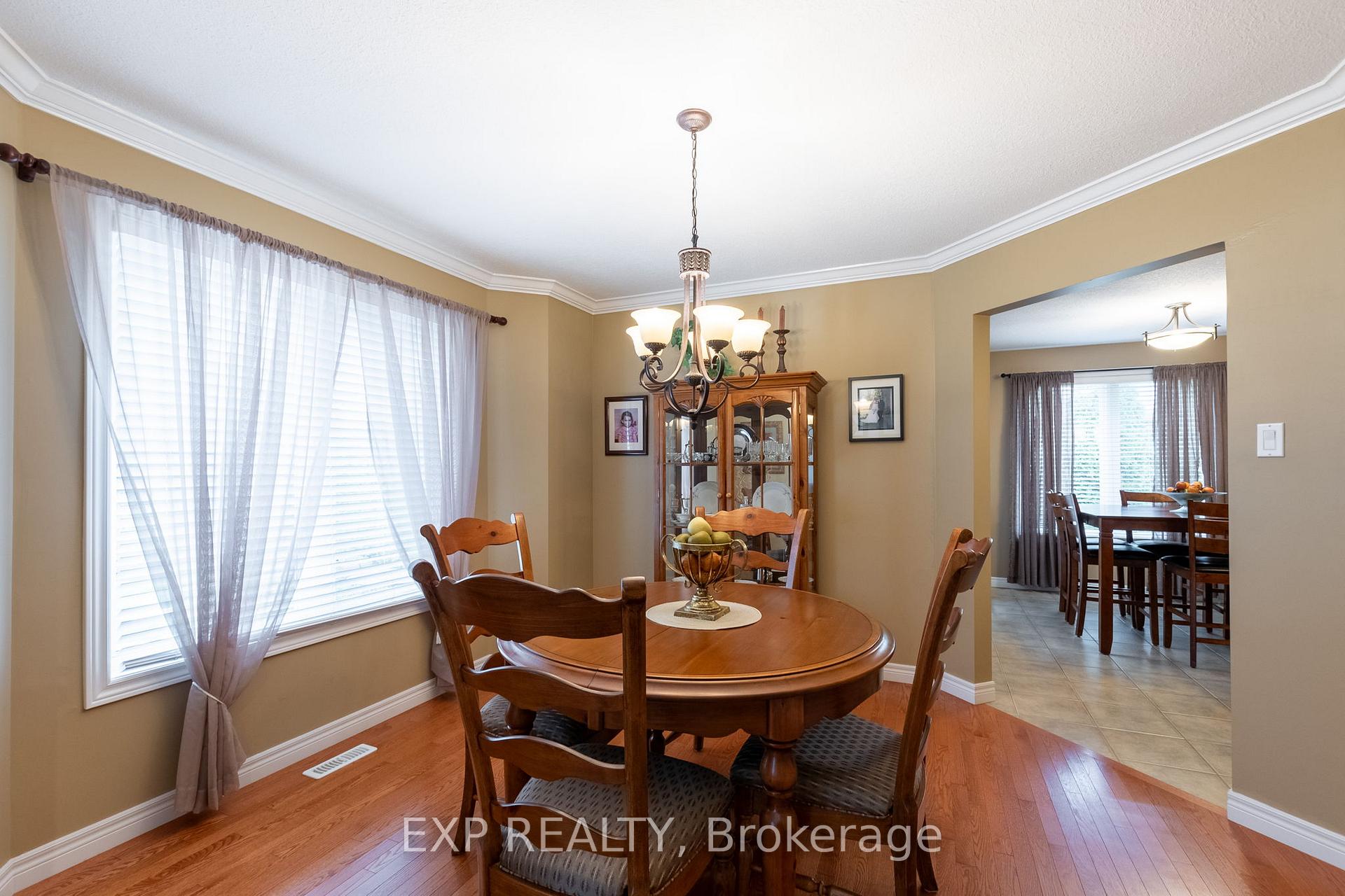 Photo 13 of 129 Simcoe Avenue, Middlesex Centre, Komoka — HOMEH