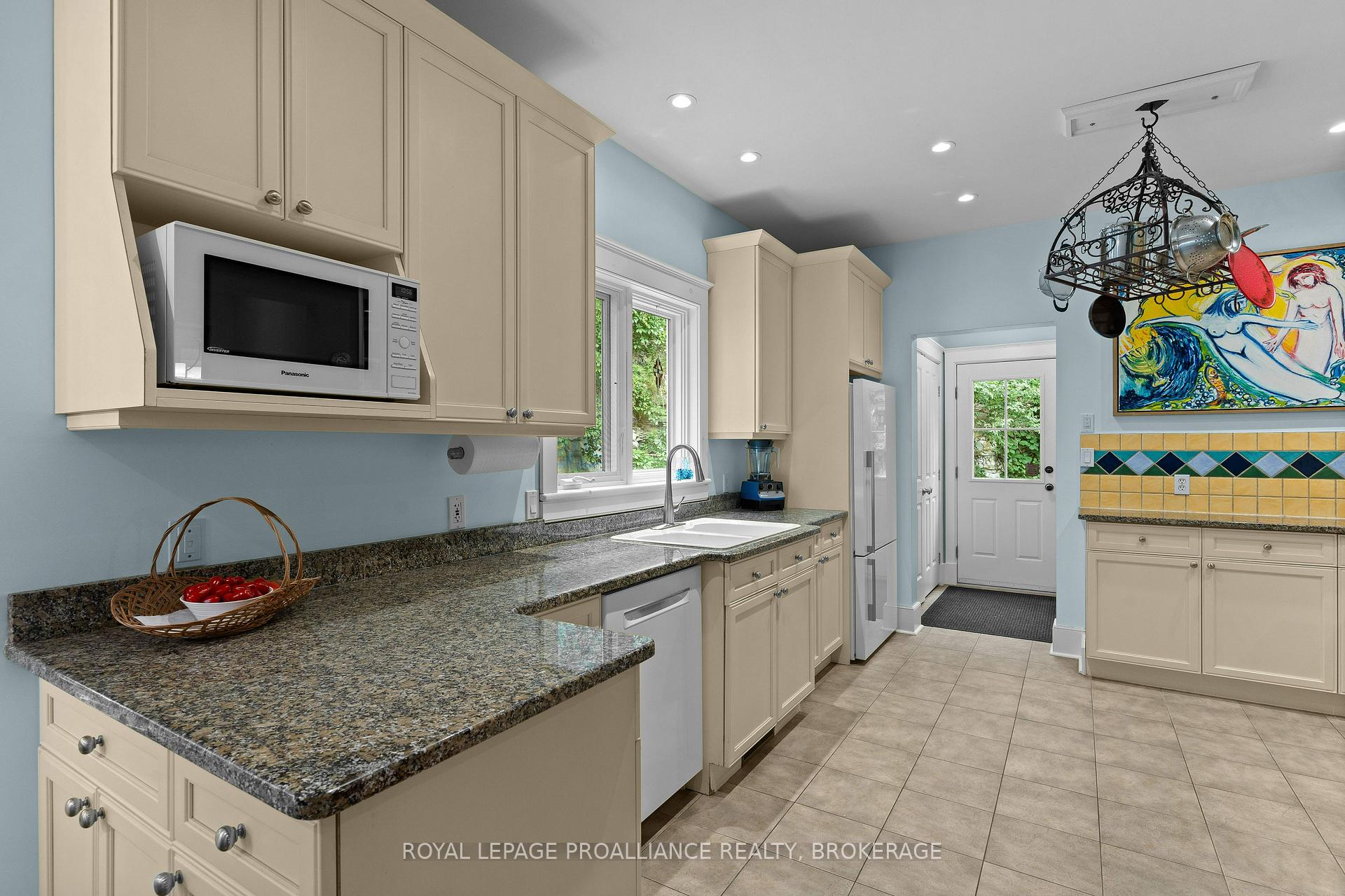 Photo 16 of 222 Green Bay Road, Kingston, Kingston East (Incl Barret Crt) — HOMEH