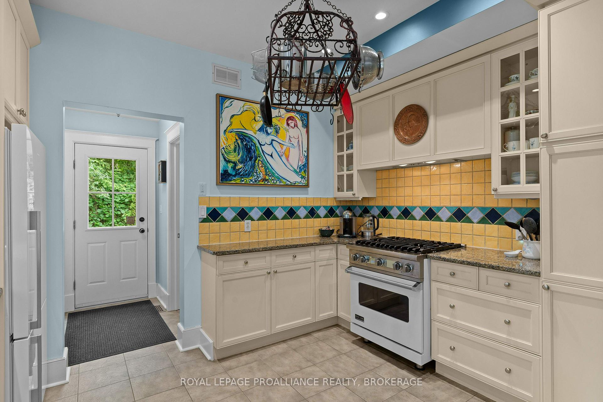 Photo 17 of 222 Green Bay Road, Kingston, Kingston East (Incl Barret Crt) — HOMEH