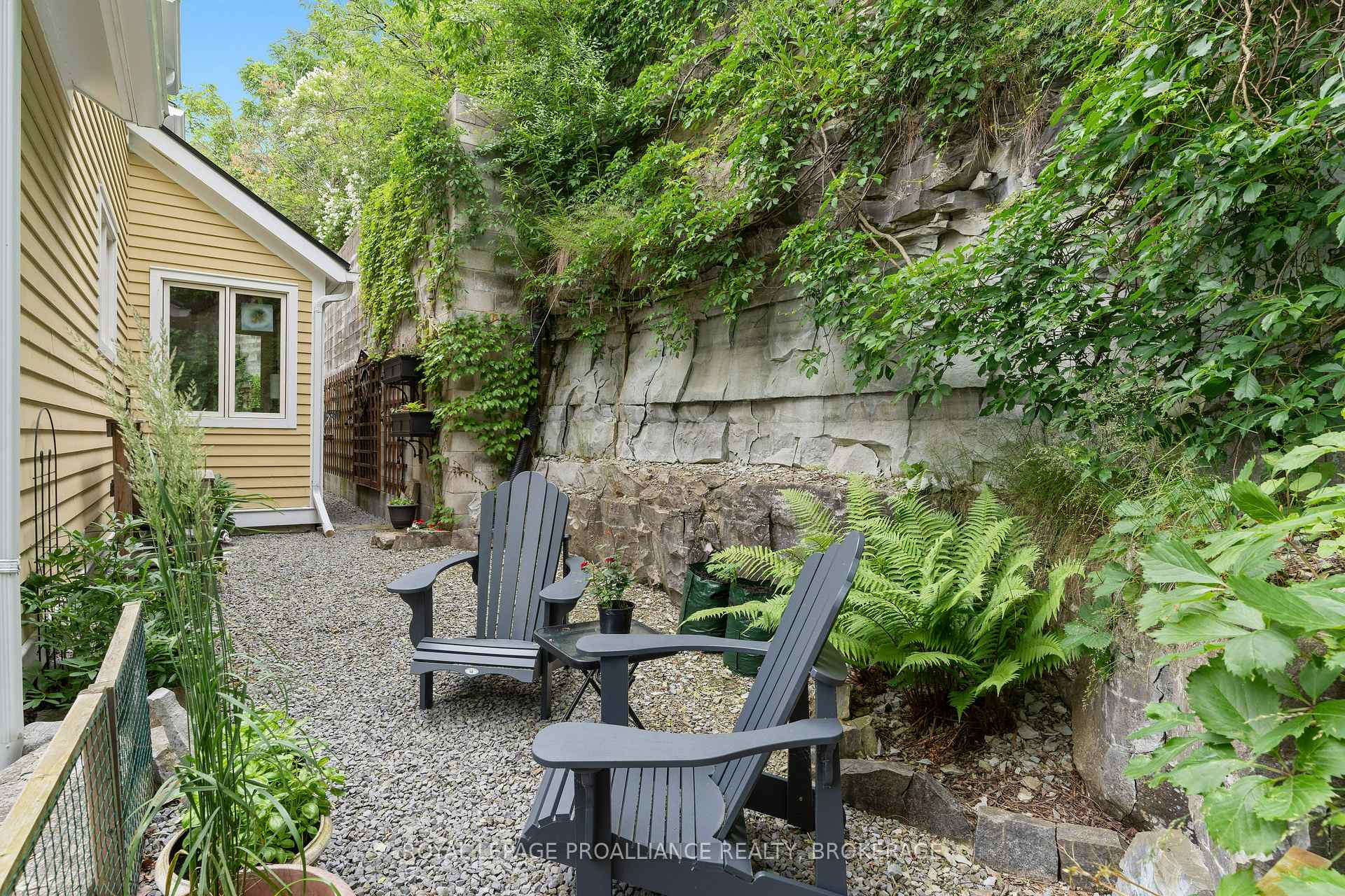 Photo 42 of 222 Green Bay Road, Kingston, Kingston East (Incl Barret Crt) — HOMEH