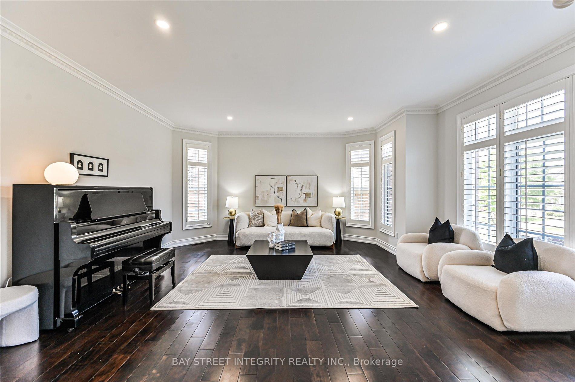 Photo 5 of 124 Spring Blossom Crescent, Markham, Cachet — HOMEH