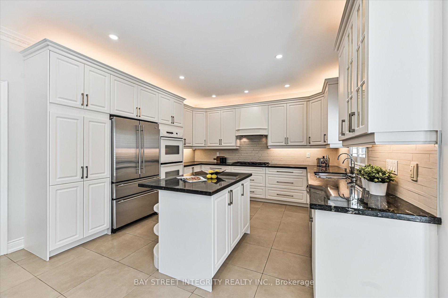 Photo 6 of 124 Spring Blossom Crescent, Markham, Cachet — HOMEH