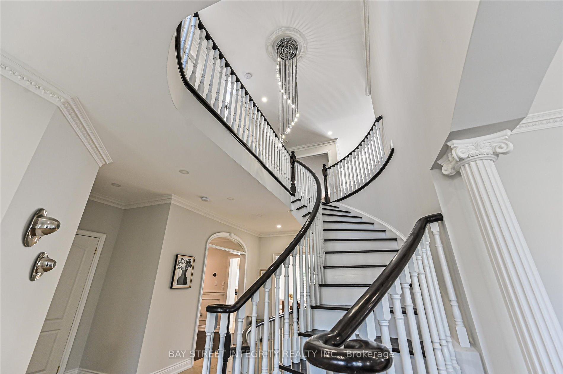 Photo 16 of 124 Spring Blossom Crescent, Markham, Cachet — HOMEH