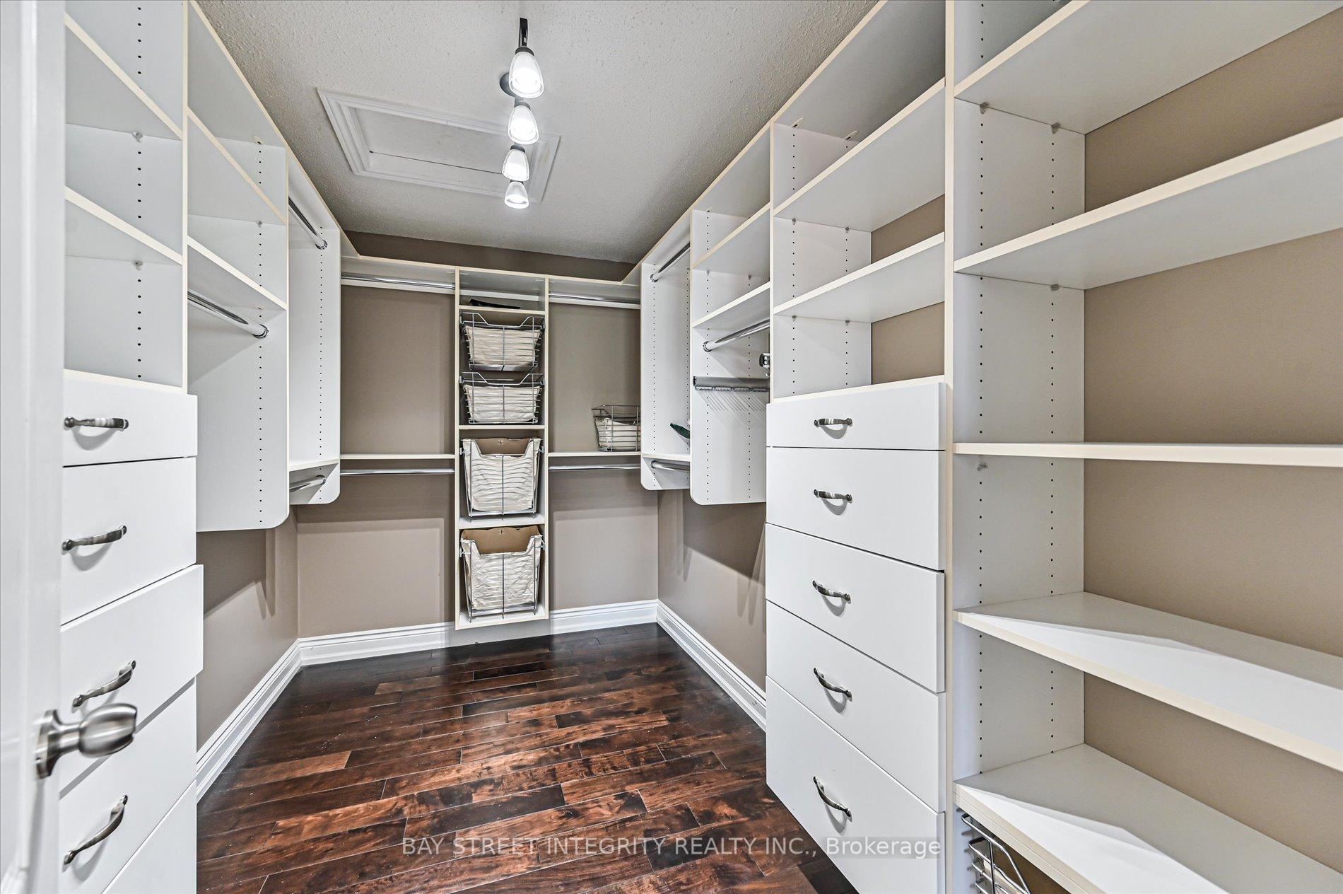 Photo 22 of 124 Spring Blossom Crescent, Markham, Cachet — HOMEH