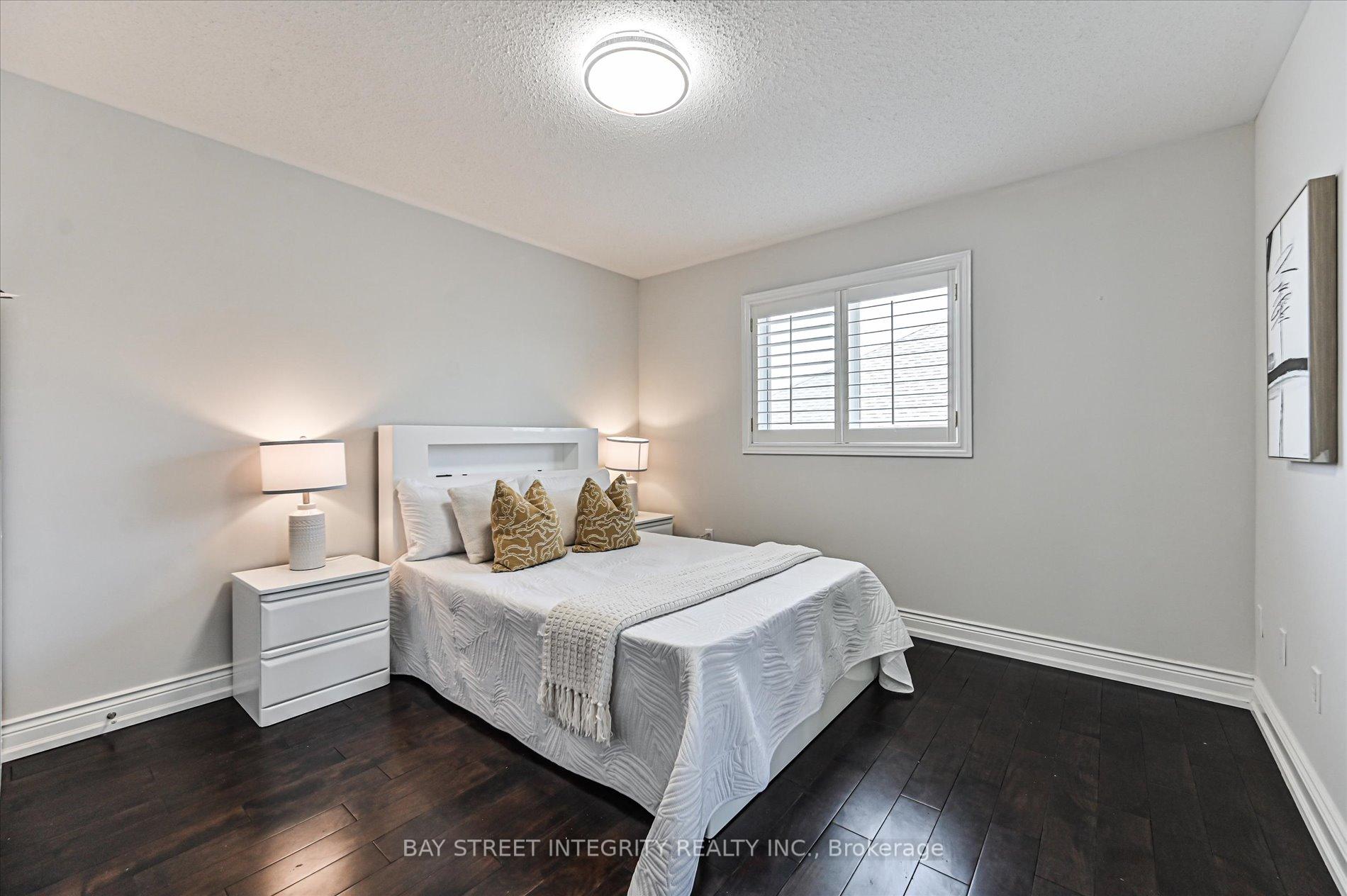 Photo 27 of 124 Spring Blossom Crescent, Markham, Cachet — HOMEH