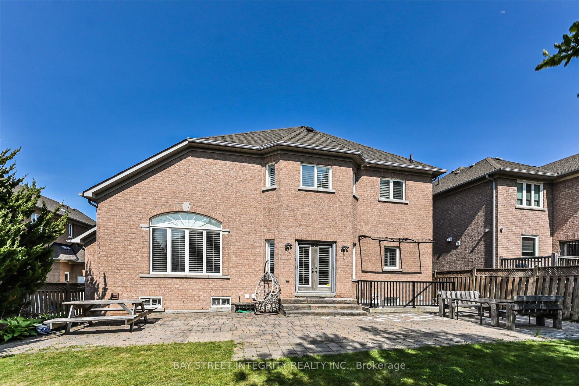 Photo 36 of 124 Spring Blossom Crescent, Markham, Cachet — HOMEH