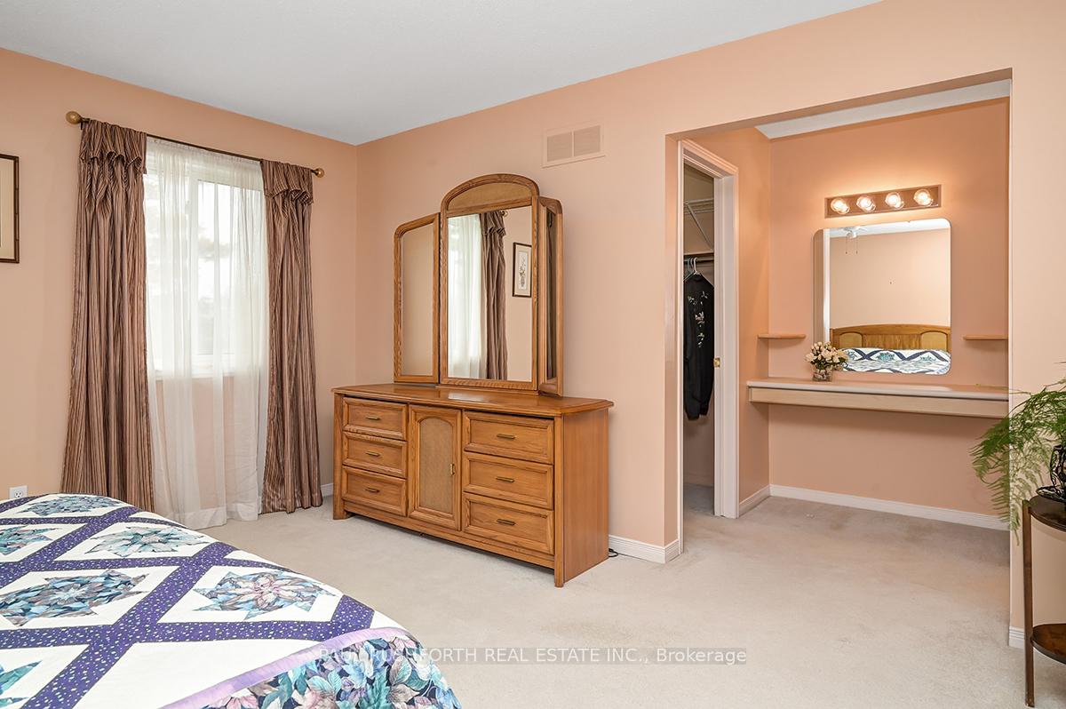 Photo 15 of 44 Springcreek Crescent, Ottawa, Kanata - Bridlewood — HOMEH