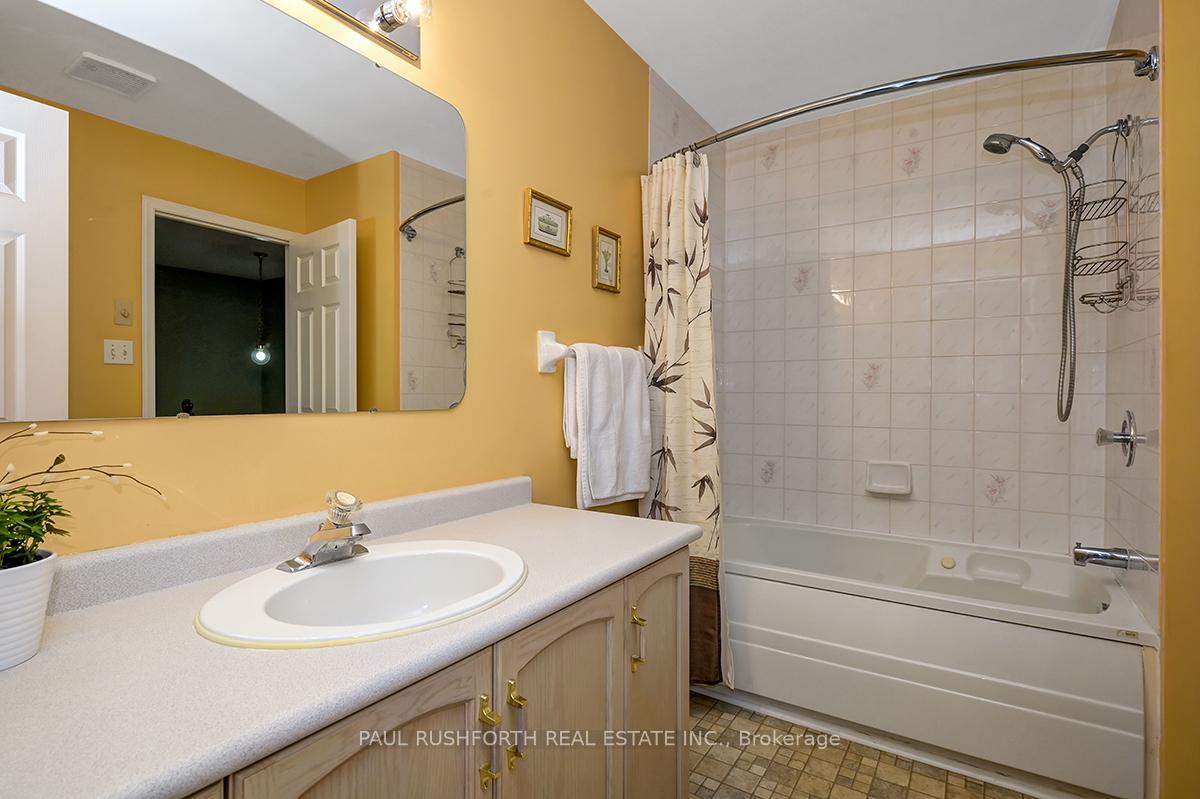 Photo 16 of 44 Springcreek Crescent, Ottawa, Kanata - Bridlewood — HOMEH