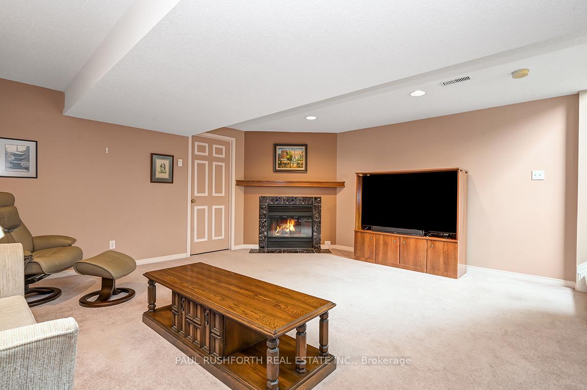 Photo 21 of 44 Springcreek Crescent, Ottawa, Kanata - Bridlewood — HOMEH
