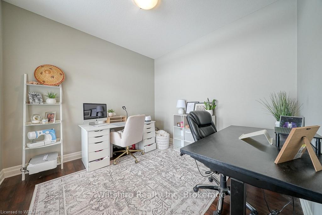 Photo 19 of 82 Fieldstone Crescent N, Middlesex Centre, Komoka — HOMEH