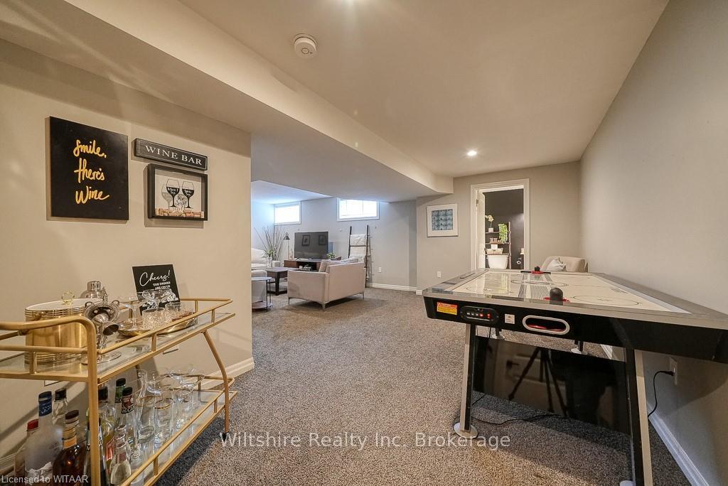 Photo 33 of 82 Fieldstone Crescent N, Middlesex Centre, Komoka — HOMEH