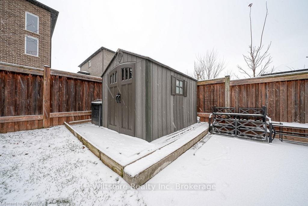Photo 40 of 82 Fieldstone Crescent N, Middlesex Centre, Komoka — HOMEH