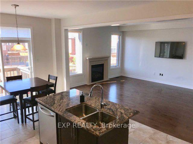 Photo 8 of 71 Manila Avenue, Markham, Berczy — HOMEH