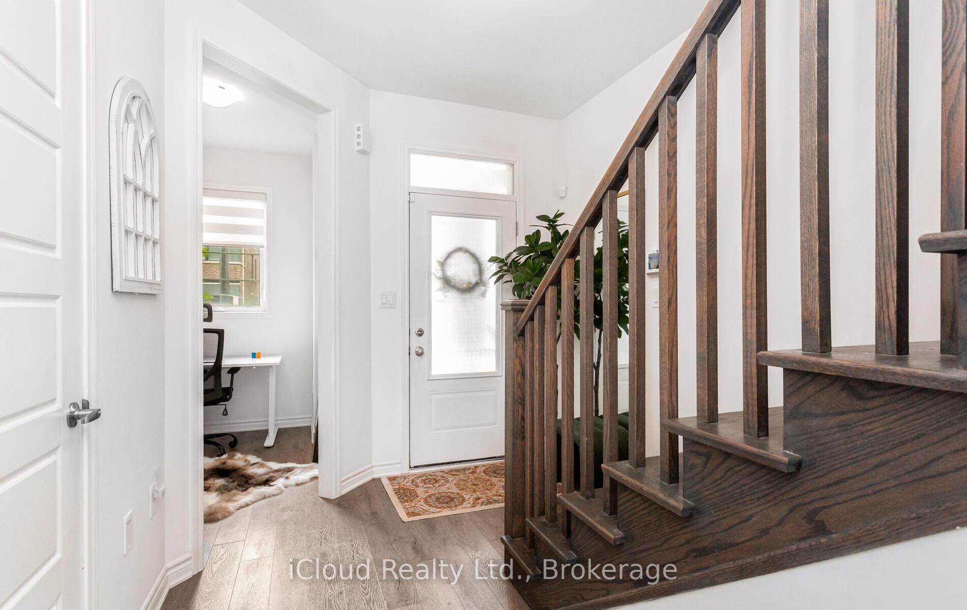 Photo 8 of 1562 Denison Place, Milton, Bowes — HOMEH