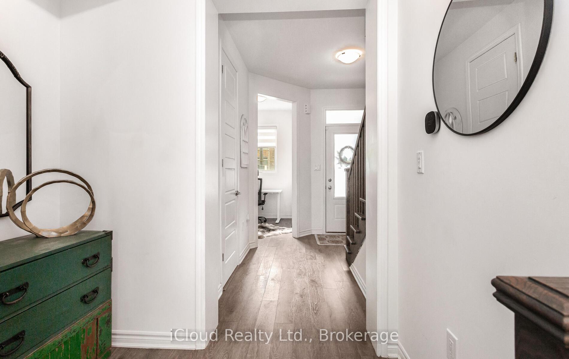 Photo 12 of 1562 Denison Place, Milton, Bowes — HOMEH