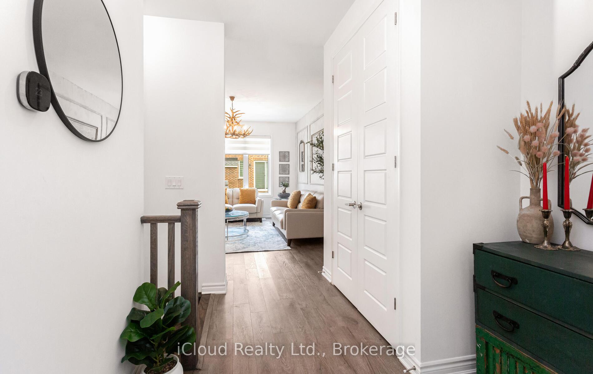 Photo 13 of 1562 Denison Place, Milton, Bowes — HOMEH