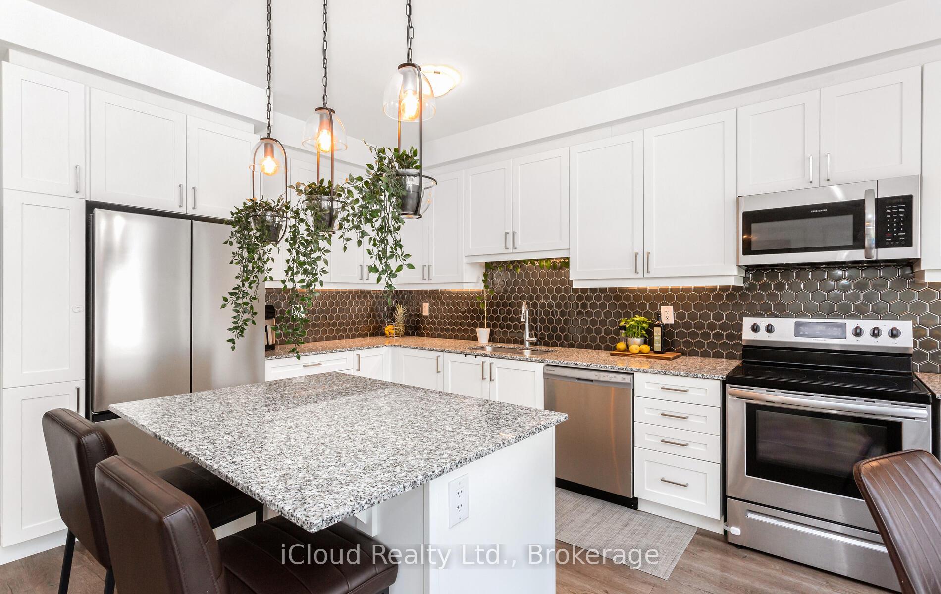 Photo 23 of 1562 Denison Place, Milton, Bowes — HOMEH